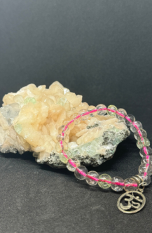 Astrology, life consultation, Personalized Life Consultations, Astrological Guidance, Vastu Products for Harmonious Living, Authentic Vastu Items, Healing Crystals for Energy Balance, High-Quality Healing Stones, Holistic Wellness Solutions, Clear Quartz jewelry, clear quartz, clear quartz bracelet